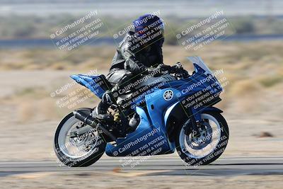 media/Dec-05-2025-CVMA Friday Practice (Fri) [[303bad9a84]]/4-Racer 4-Trackday 1/Session 2 (Turn 14)/